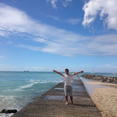 Shonan_Wombat's profile picture. ★5人家族+🐶★イベント広告企業平取★＋自営業（EC SHOP2店舗とハウスクリーニング業）★iDeCo満額★NISA満額★オルカン+VYM ＋AGGと少し個別株★趣味→サウナ/筋トレ/マリンスポーツ/…今からここから🔥