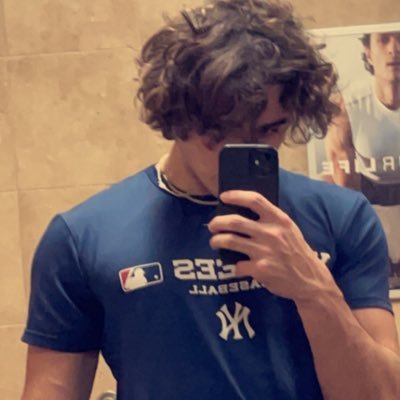 jordanvalenn's profile picture. 18 year old😉 college athlete⬇️ hottest bi baseball player in the US ;) I show my face on OF if u get to know me : https://t.co/GF4u3Qsms9
