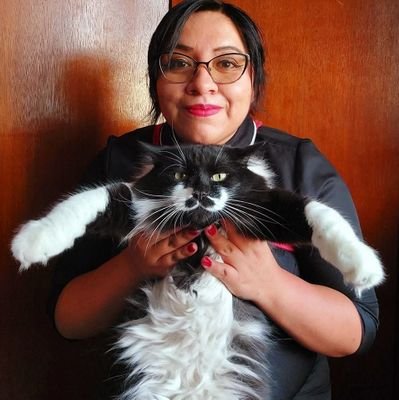 marlen_eliza's profile picture. Psicóloga, amante del frío, el café y los gatos ❤️‍🔥