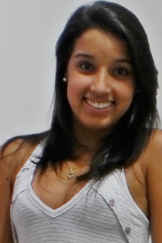 geminiana: desencanada, expressiva, curiosa, agitada, indecisa e carinhosa.