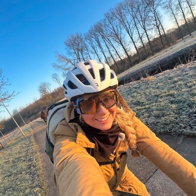 Director of R&D at Bayer. Mainly responsible for the fields of healthcare and life sciences. I love hiking and cycling.