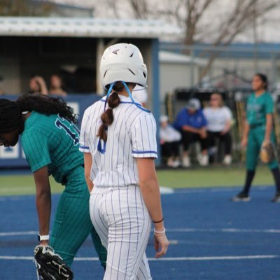 makenna_29b's profile picture. 2028 OF, Krum Highschool (Tx), Dallas Titans 16u #92, Kennaqb29@gmail.com | uncommitted
