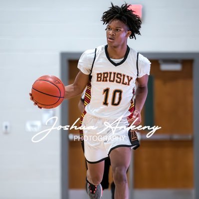 iammike10_'s profile picture. 26| 6’2 155 Gaurd @ Brusly High school