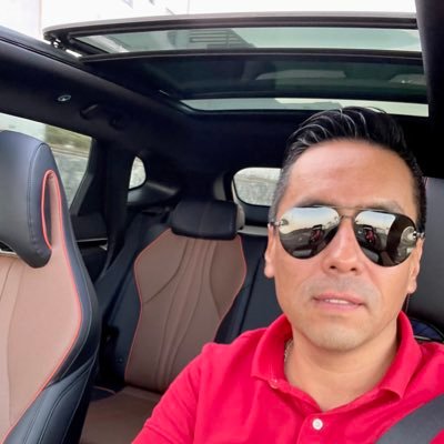 Originario de CDMX y viviendo Cancún