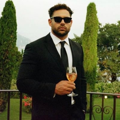 talking about football is my dream job - bills and chelsea fan / matt milano enthusiast