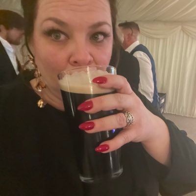 alluring_crow's profile picture. anglo-svensk rainbow goat