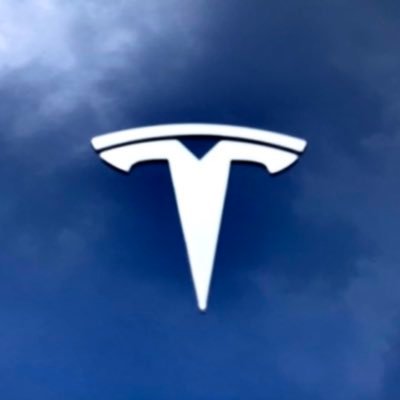 Y__Tesla's profile picture. Tesla cars_Driving_Travel_Design_Clean energy_Transition to sustainable future 🌎