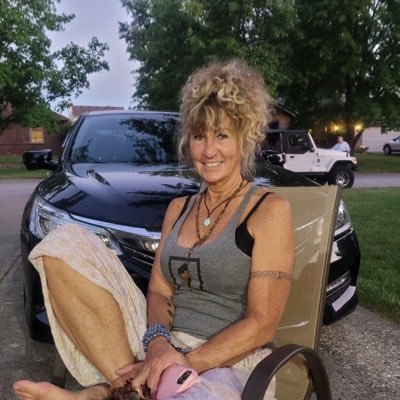 JulieNance19118's profile picture. just a girl caring for her Dad no bots, no half naked girls, no DM