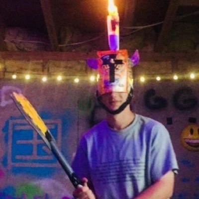 9vtui6m's profile picture. 