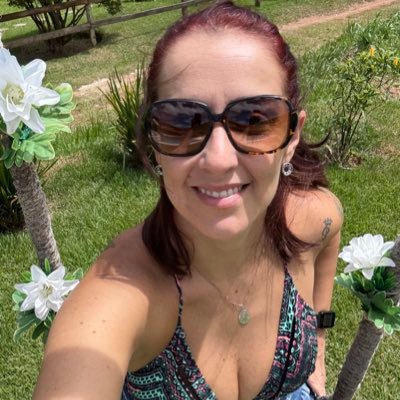 Carioca de coração, apaixonada pela Vida,por minha família. Uma pessoa do bem, transparente e FELIZ! #goodvibes 🦋💫