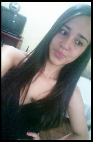 (Deyseh')AQUEELA QUE TU TAMTO FAALA ' :)
FIDELIDAADE E AMIIZADE . :)
TEEMTA RECALCADAA ♪♪ .
