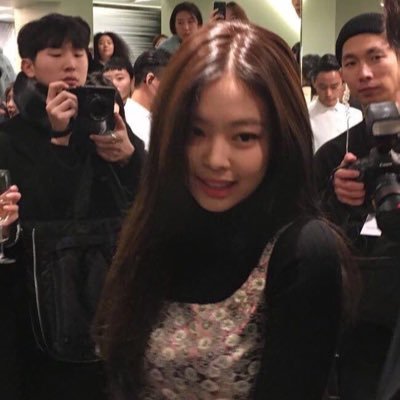 여자니까이해해주길