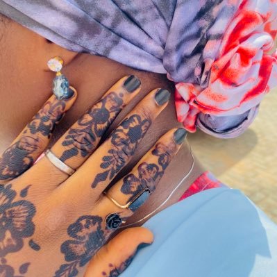 Muslimah 🧕🏽 | Soft life lover ✨ | Big on peace ☁️, purpose 💫 & pretty things😍 Praying, slaying & lowkey plotting my soft-life takeover 💅🏽✨