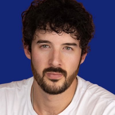 🎙️ UK Performer 🎭 | Sharing covers, stage moments, and my journey from theatre to recovery!