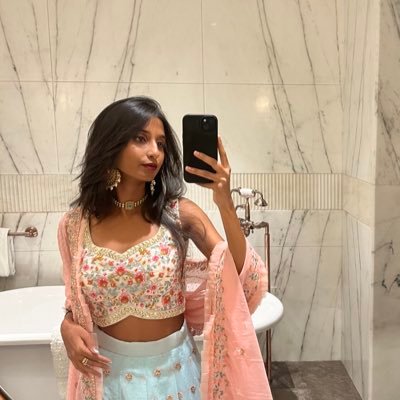 PGY1 - M.D anaesthesiology & critical care | yap queen | Van Gogh coded 👩🏽🎨 🪬