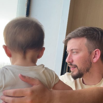 Dev web | Dad 🧔🏽♂️ (x2) | Handballeur 🤾♂️ | Coureur 🏃| 2 ans d’xp en tant que dev, je recherche une alternance 10/25 🖖🏼