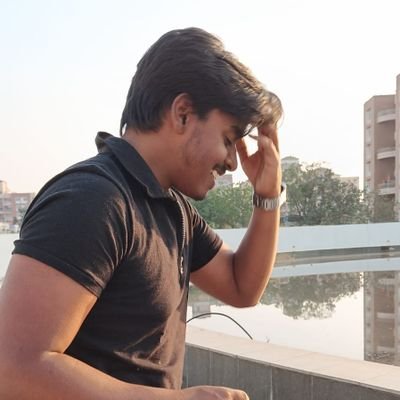 Maaz01011's profile picture. 