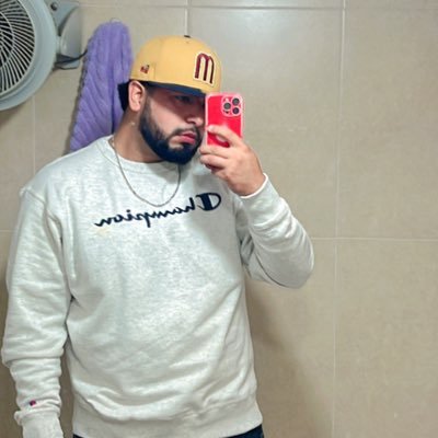 richard_k1398's profile picture. 