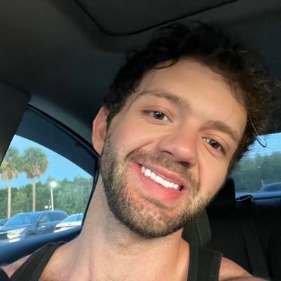 I´m Gym Rat 💪 6’8 ft 😏 Don't be afraid to interact!!! Bisexual 🏳️🌈 Kink friendly 🤭