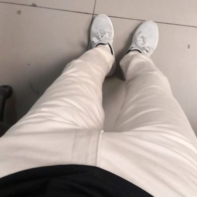 حَبُّ مَا يُحِبُّ حَبِيبَكَ فَالِادِّمَانُ فِي مَا يُحِبُّهُ عِشْقٌ اخَرُ وَلَذَهُ اجْمَلْ💔🥺
ادمنت_الفودكا_لحبه_لها🥹😋