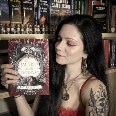 Stela de León 🗡️ El Último Argumento de los Reyesさんのプロフィール画像