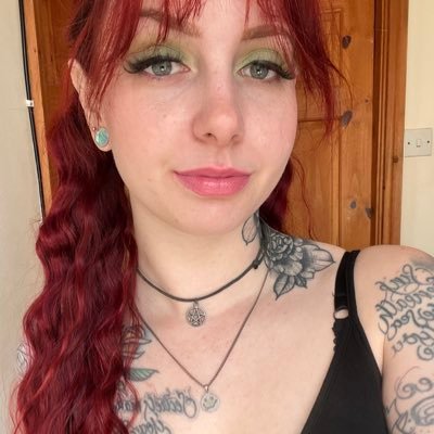 violet_x0x0's profile picture. 27//UK //