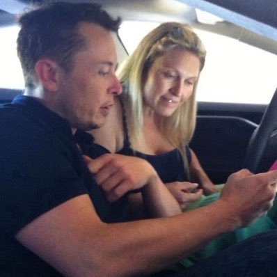 Guiding @ElonMusk's vision for a better future through Spacex, Tesla, Neuralink, and more. & Tech enthusiast, dream chaser, and innovation advocate.
