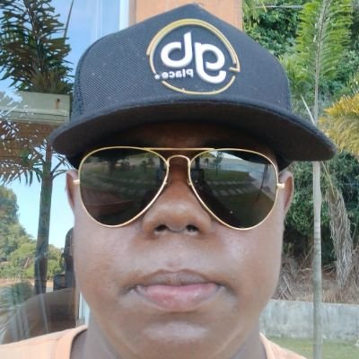 SEJAM BEM VINDOS
TENHO 20 ANOS
E TENHO MUITO ORGULHO DE SER AUTISTA