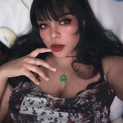 ‧₊˚✩ just a girl who likes Skyrim and Godzilla ✩˚₊‧