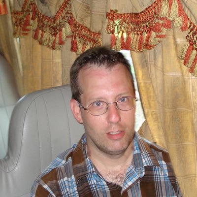 TRUMP 🇺🇸 essaie de nous détruire. Défendons nous en ripostant de façon https://t.co/rUjhDDgAPA suis Canadiens 🇨🇦🏳️🌈et fier de l’être.