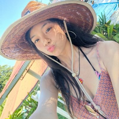 Lia_cow's profile picture. ilymybf