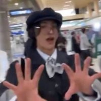the laptop chris stole (@igotappponytail) 's Twitter Profile Photo the laptop chris stole (@igotappponytail) 's Twitter Profile Photo