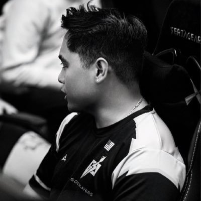 Chairman and Competitive CoD Player for @GodSlayersGG | Powered by: @glytchenergy @SkullzGear @ink3dStudio #GreenWall