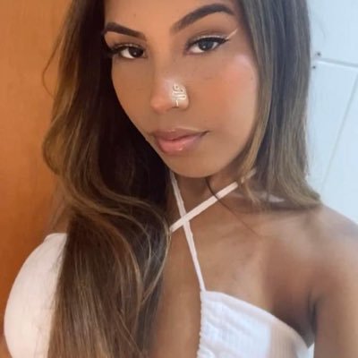 m2llna's profile picture. João 15:2