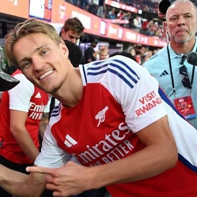 PolarPrecis10n's profile picture. Born in Drammen Raised in Strømsgodset. Traveled through Madrid, Heerenveen, Arnhem & San Sebastián. Now leading the Arsenal midfield. — PARODY ACC.