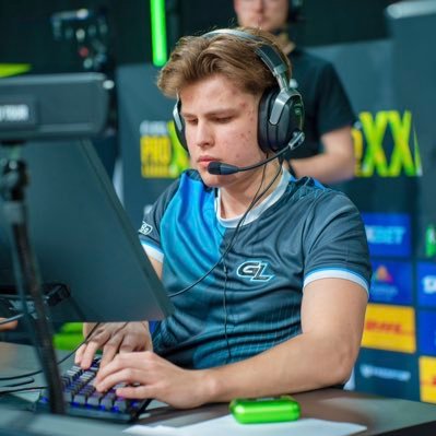 Sebastian Tauson Profile