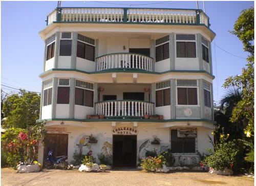 Visiting the Cultural Capital of Belize, Dangriga?
Chaleanor Hotel is the Place to be!
Superb rooftop view of the Caribbean  Sea, the Maya mountains & the Town!