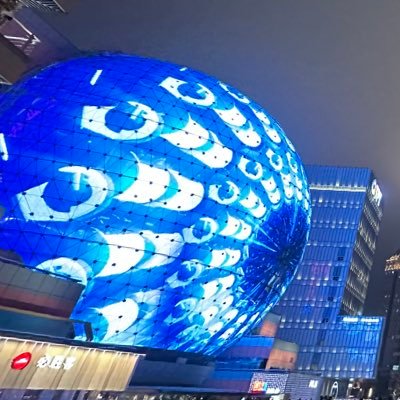 dataconverter_'s profile picture. Data converter is a free to use tool set for developers to convert data formats between JSON, CSV, XML, YAML, MARKDOWN and HTML table.