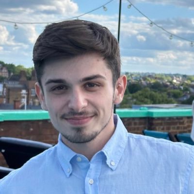 Applied psychologist, doctoral researcher, GTA @UniofSurrey. Virtual reality, serious games, mental health stigma & healthcare education. He/they.
