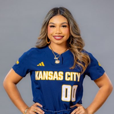 avamartinez2024's profile picture. @kcroossb  #00 Outfielder/Slapper