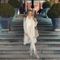 Vivienne Elise (@highroller95) 's Twitter Profile
