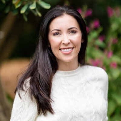 Leadership @OpenAI. Previously Dir of Sales @webflow. Early hire at @slackHQ. 👼 GP @20sales_vc Iron(wo)man, diver 🐠, ⛰climber, cancer survivor 🎗️, mom.