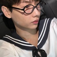 ⋆˚𝜗𝜚˚⋆ (@gunslocket) 's Twitter Profile
