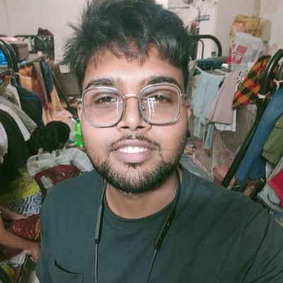 sharthak18's profile picture. Trusted friend, Honest brother & Responsible son 🙂