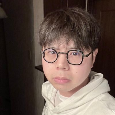 26歳。貯金。→ ロードスターND5RC !出没区域 草木、353。純正+α、アニメ、響けユーフォニアム大好き人間