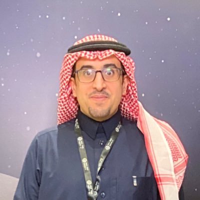 صحافي | عملت في الصحافة، الإذاعة والتلفزيون | كاتب في صحيفة الجزيرة سابقًا