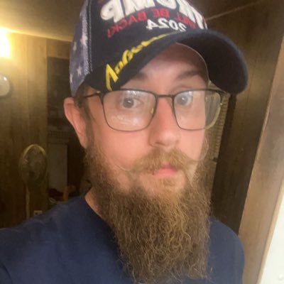 JoeRingo5's profile picture. If you block me I win.