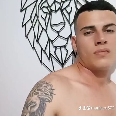 FLeon84572's profile picture. 