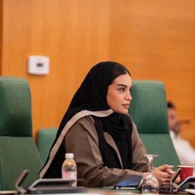 A passion for geopolitics / animal lover / supporting Saudi women in politics