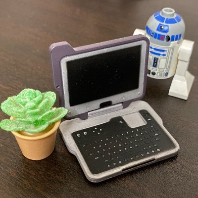 gXVqB2id3e80004's profile picture. 